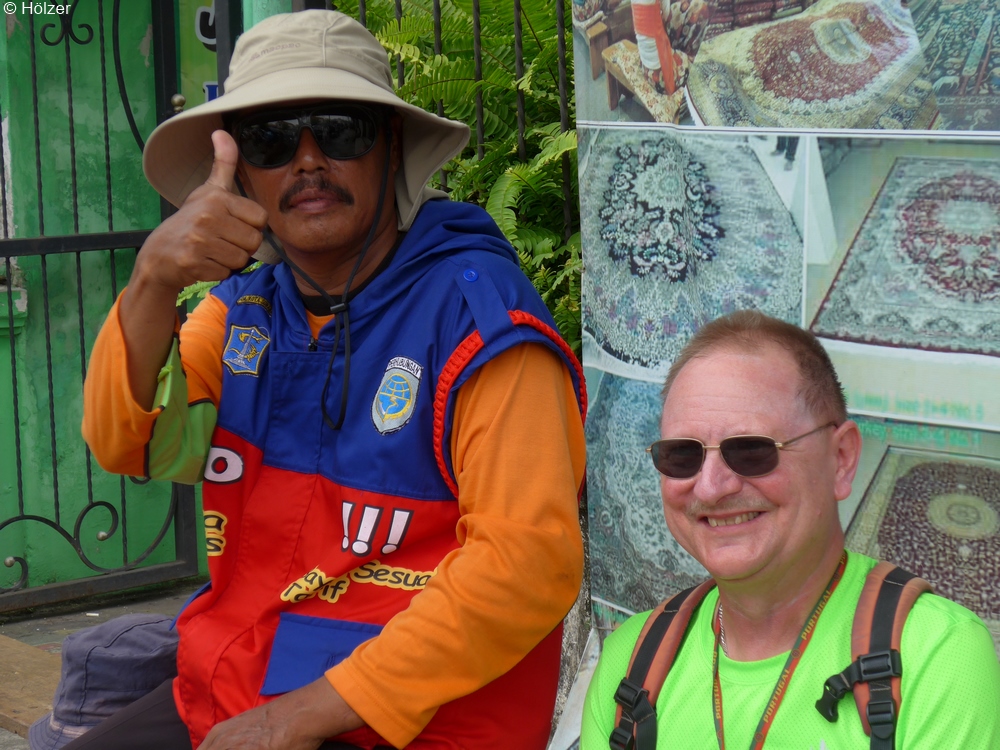 1000-2017-04-01-Surabaya-P1030573.jpg