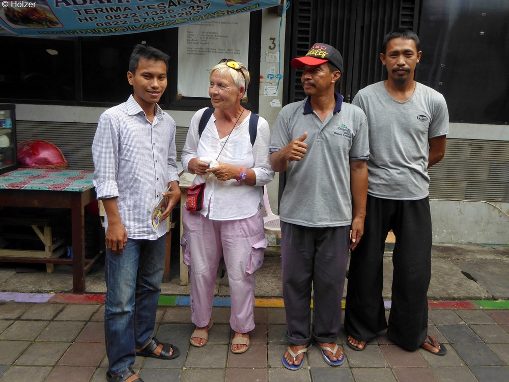 1000-2017-04-01-Surabaya-P1130065_ji.jpg